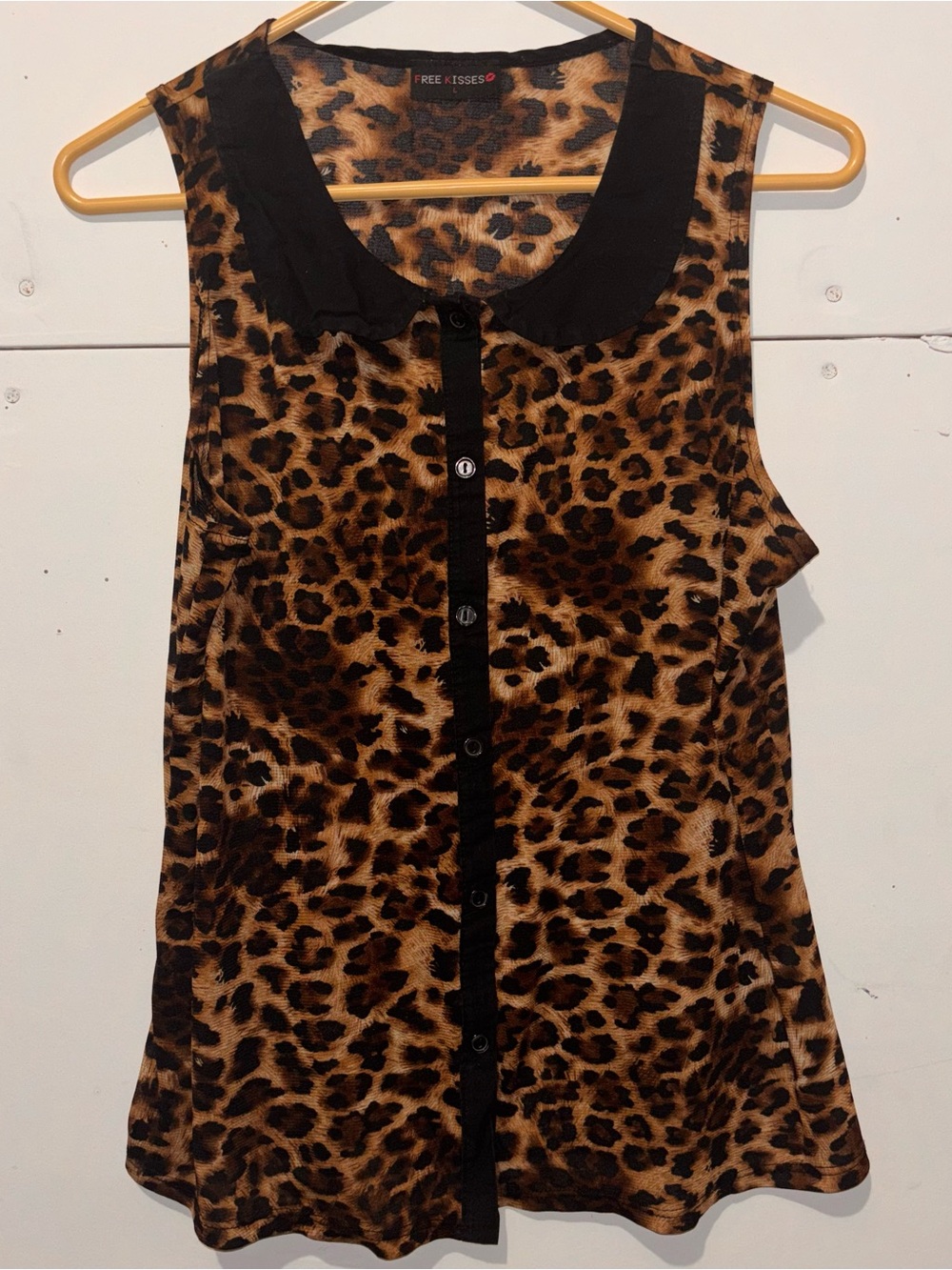 Free Kisses Leopard Print Sleeveless Button-Front Camisole - Brown/Black